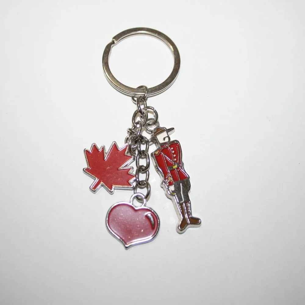 Silver Canadian Flag Key Chain – 4